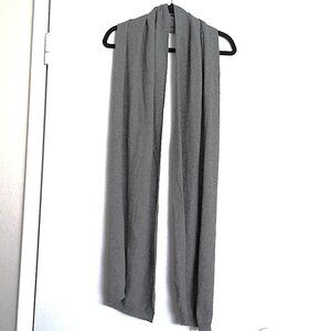 Gorgeous New Cashmere Collection Scarf Wrap Made in Italy Gray NWT